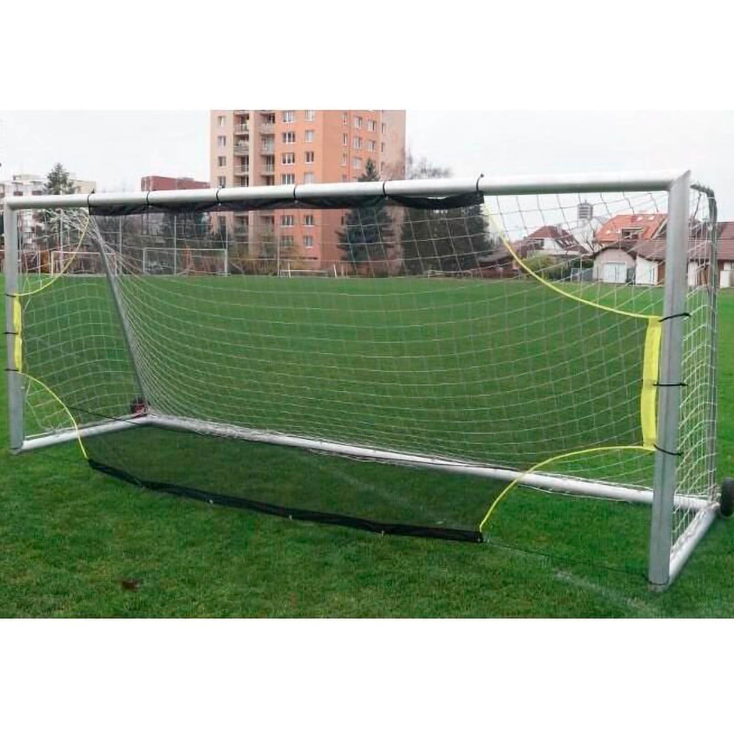 Precision wall for football goal, 7,2 x 2,3m