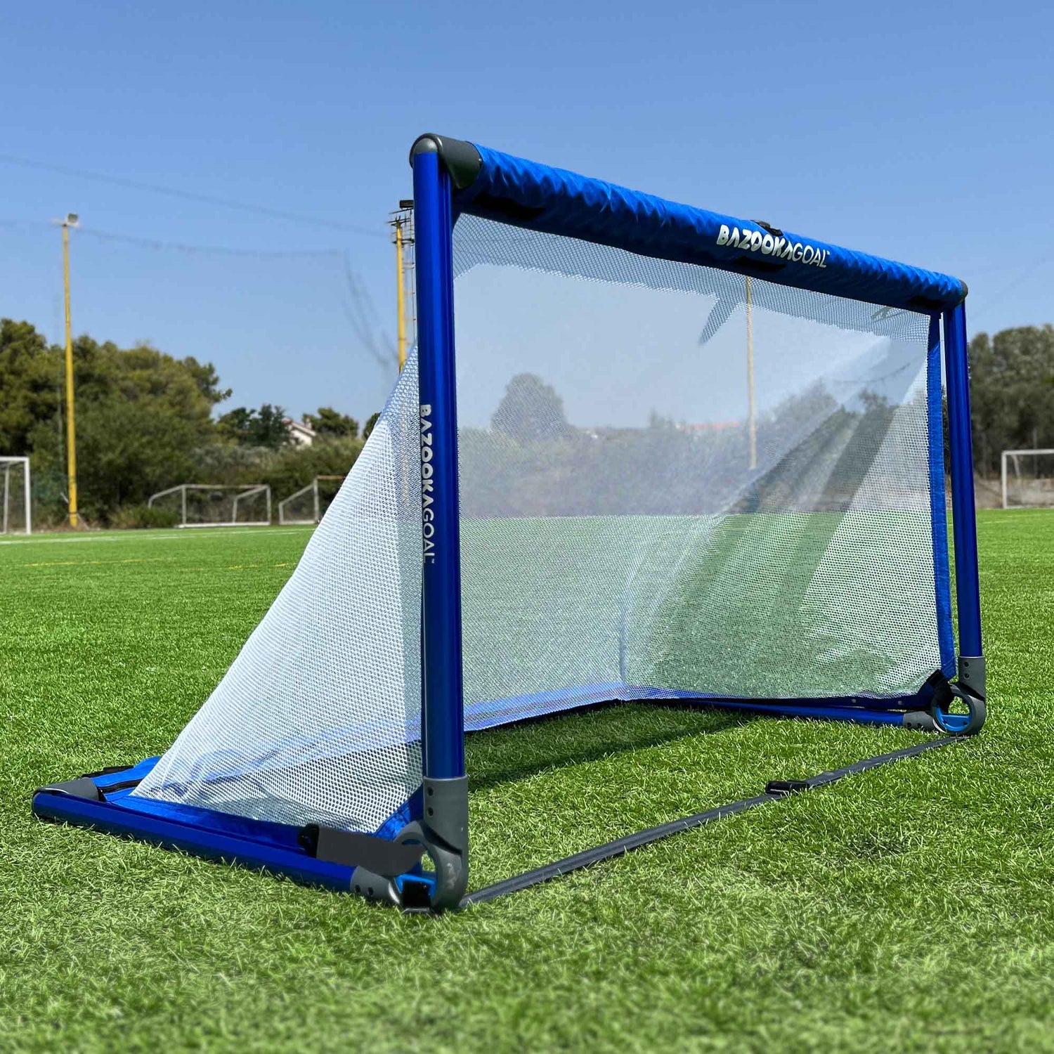 Bazooka Goal Aluminum XL 150 x 90cm, Red