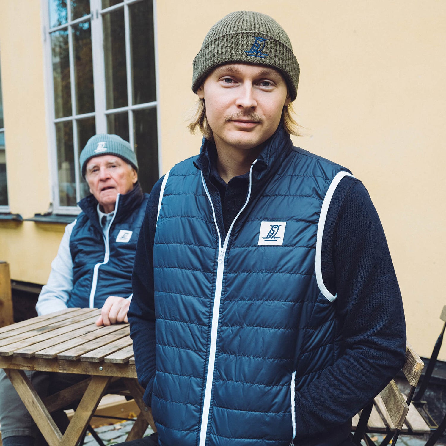 Bubi toppaliivi, Tummansininen