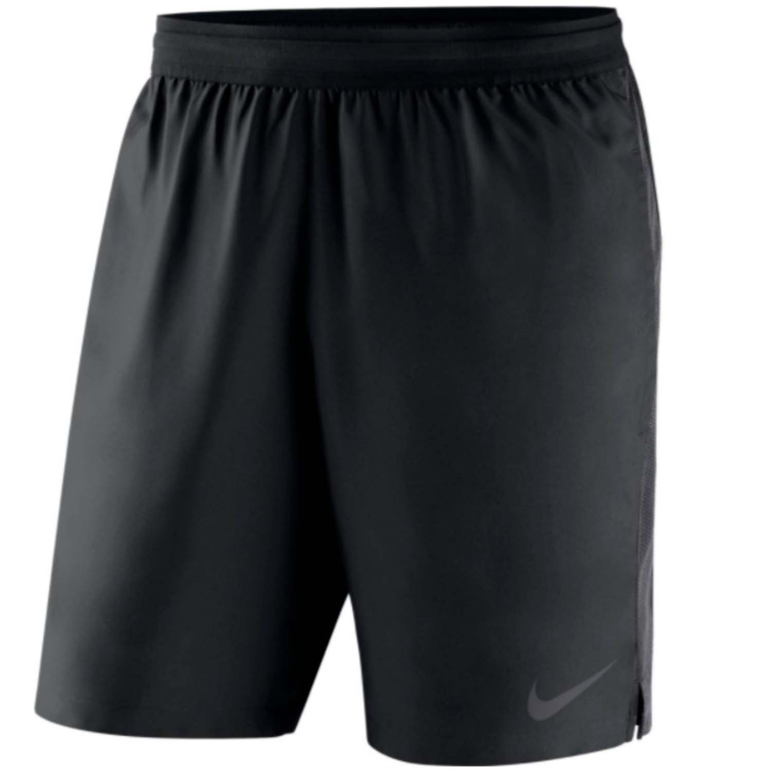 Mustat erotuomareille suunnitellut Niken shortsit. Laadukas DRI-Fit materiaali poistaa kosteutta iholta ja tekee materiaalista hengittävän.
