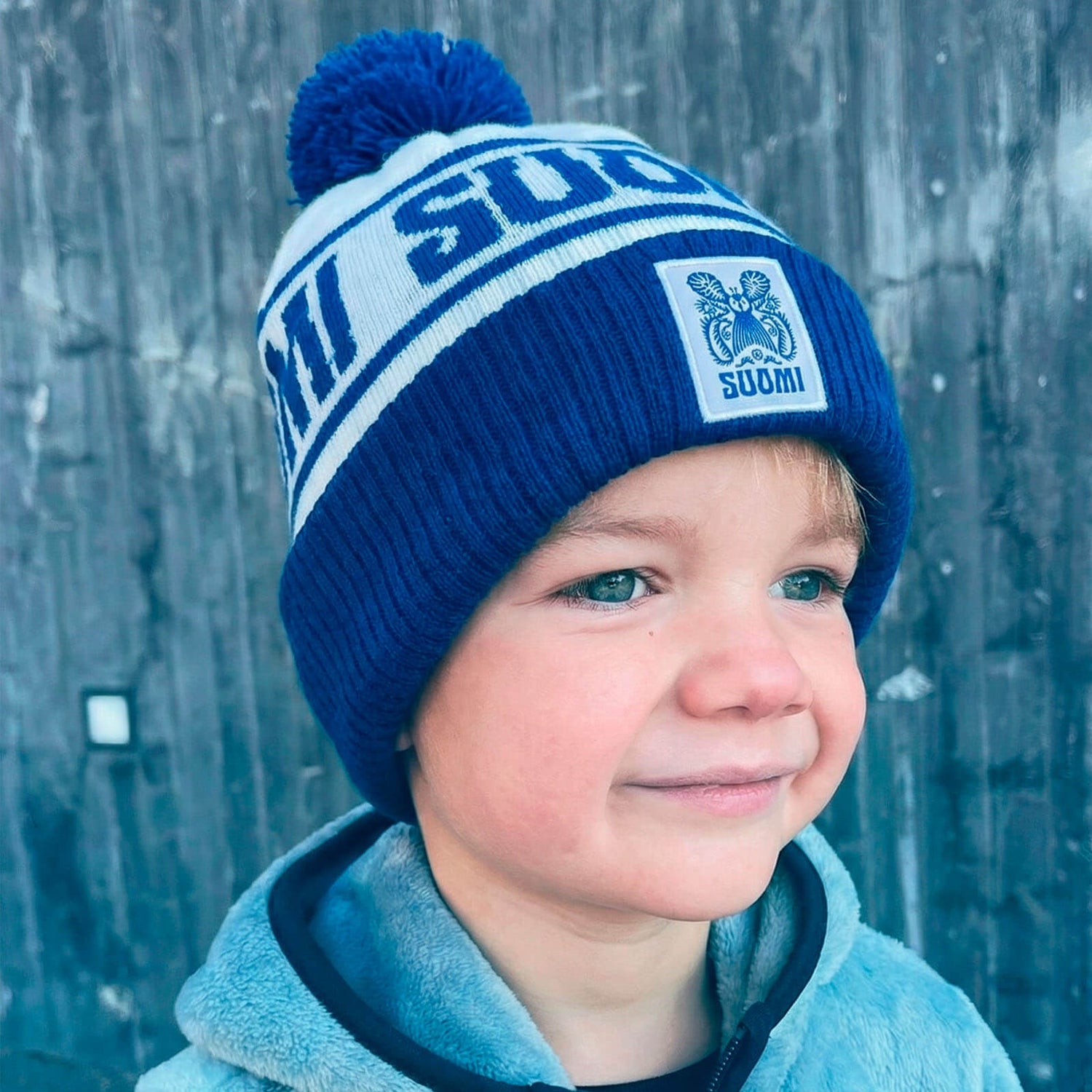 Suomi tupsupipo by Klaus Haapaniemi, Valkoinen