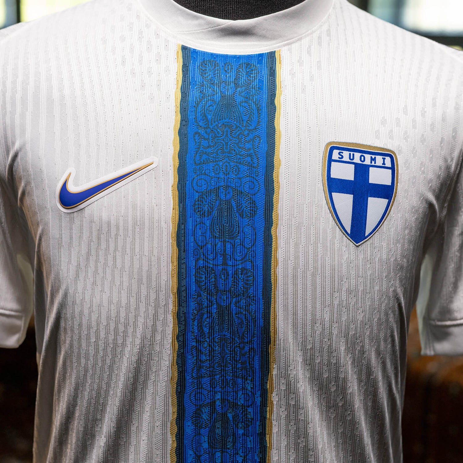 Suomi Virallinen Kotipelipaita 2025/26, Player Edition