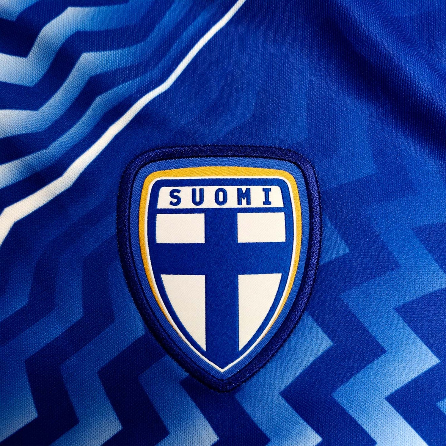 Suomi Pre-Match pelipaita 2026/27