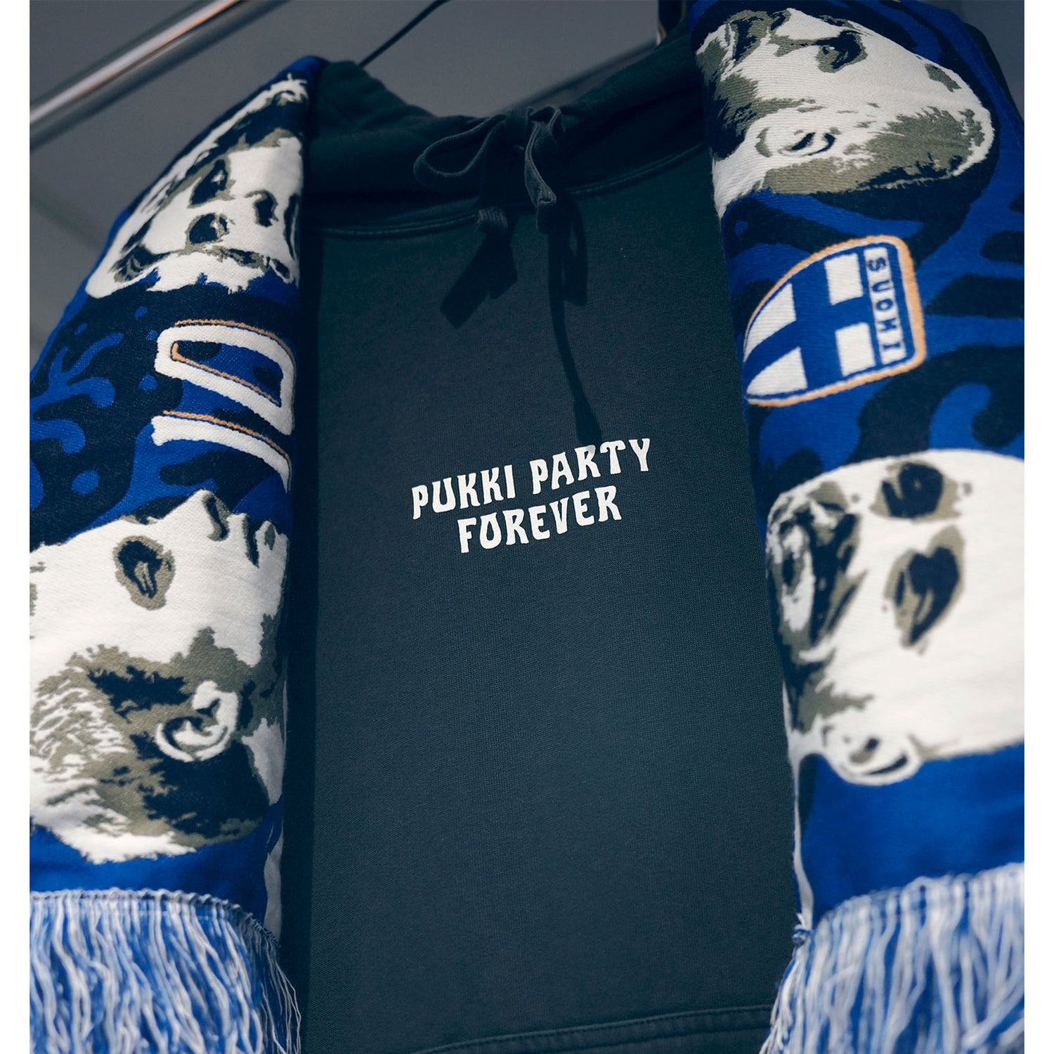 Pukki Party Forever, Vintage Huppari, Musta