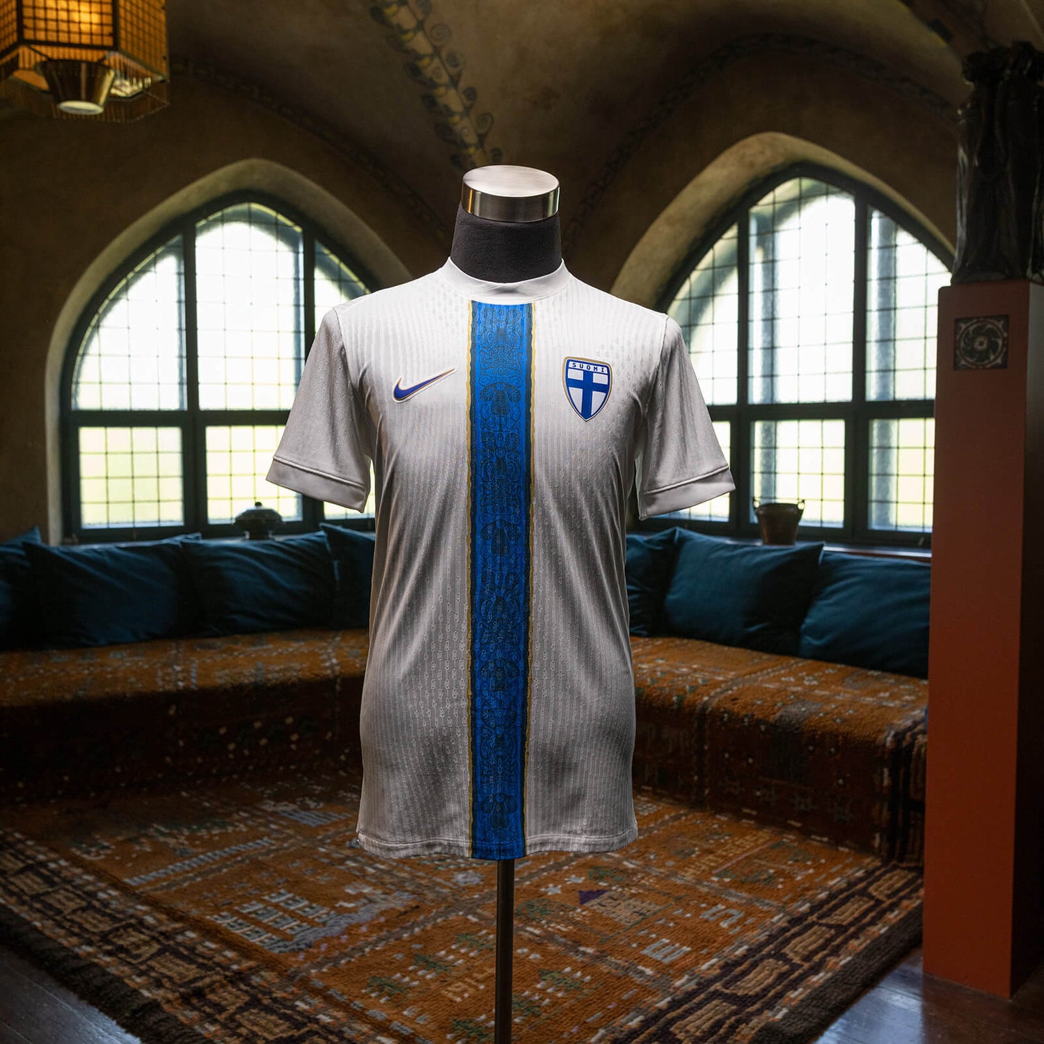 Suomi Virallinen Kotipelipaita 2025/26, Player Edition